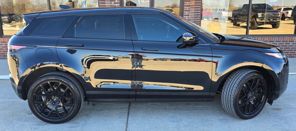 2020 Land Rover Range Rover Evoque Image 5