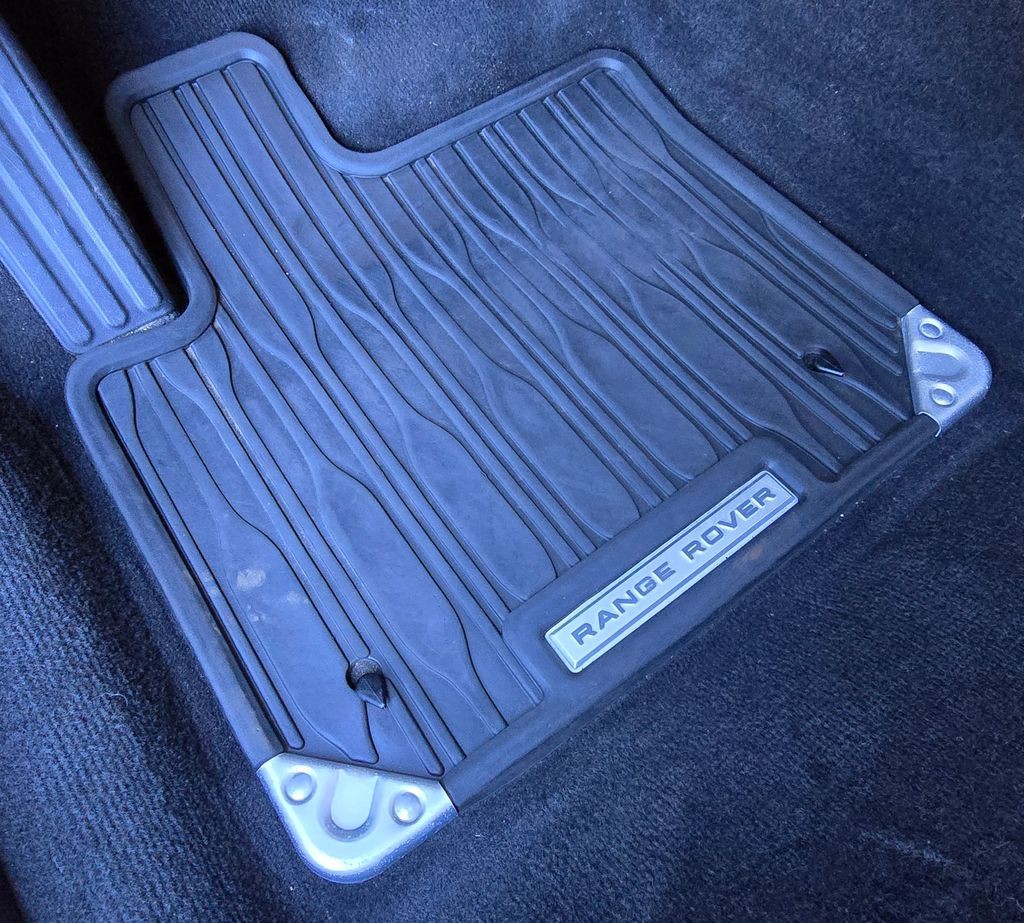 2020 Land Rover Range Rover Evoque Image 21