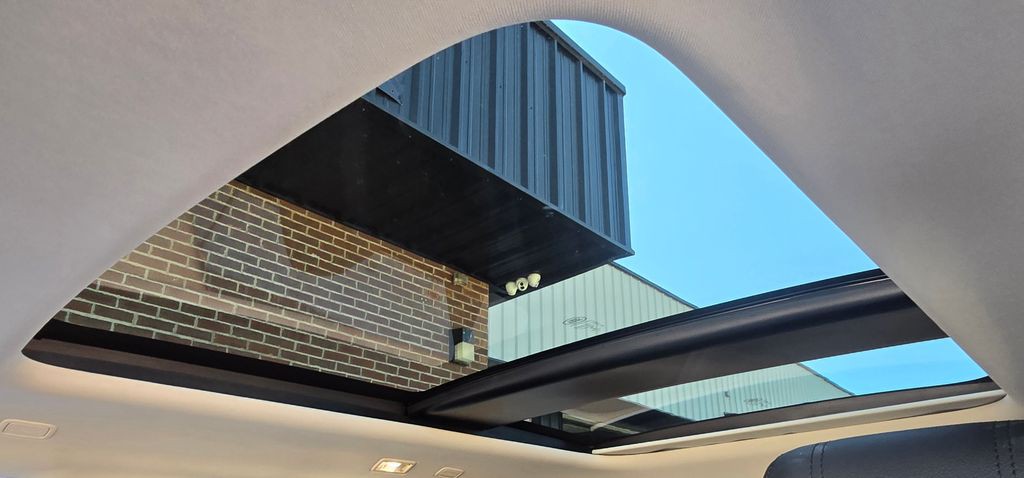 2020 Land Rover Range Rover Evoque Image 32