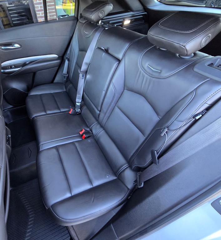 2019 Cadillac XT4 Image 36