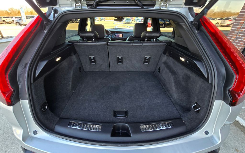 2019 Cadillac XT4 Image 45