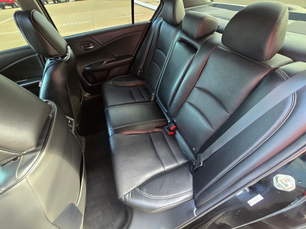 2014 Honda Accord Image 32
