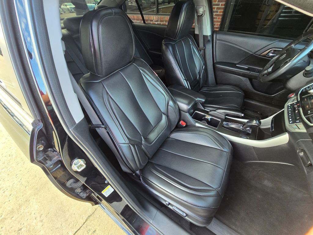 2014 Honda Accord Image 35