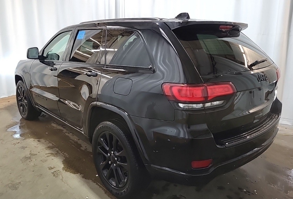 2019 Jeep Grand Cherokee Image 2