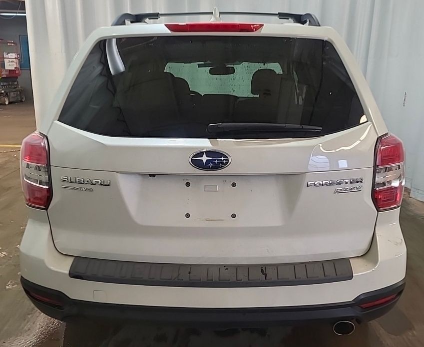 2016 Subaru Forester Image 3