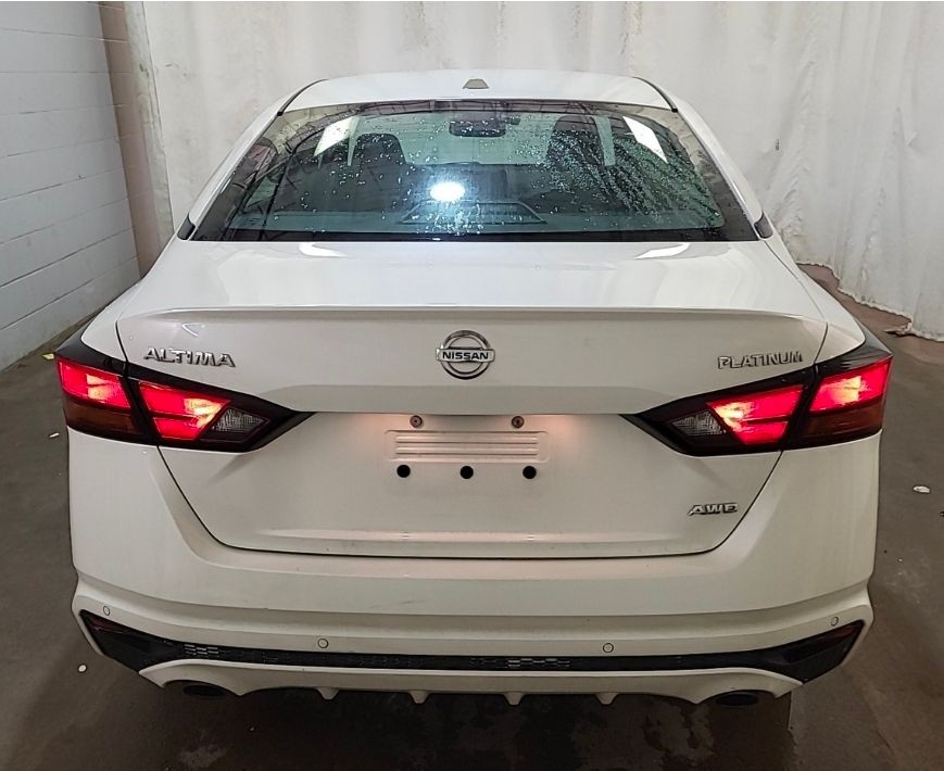 2020 Nissan Altima Image 2