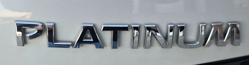 2020 Nissan Altima Image 10