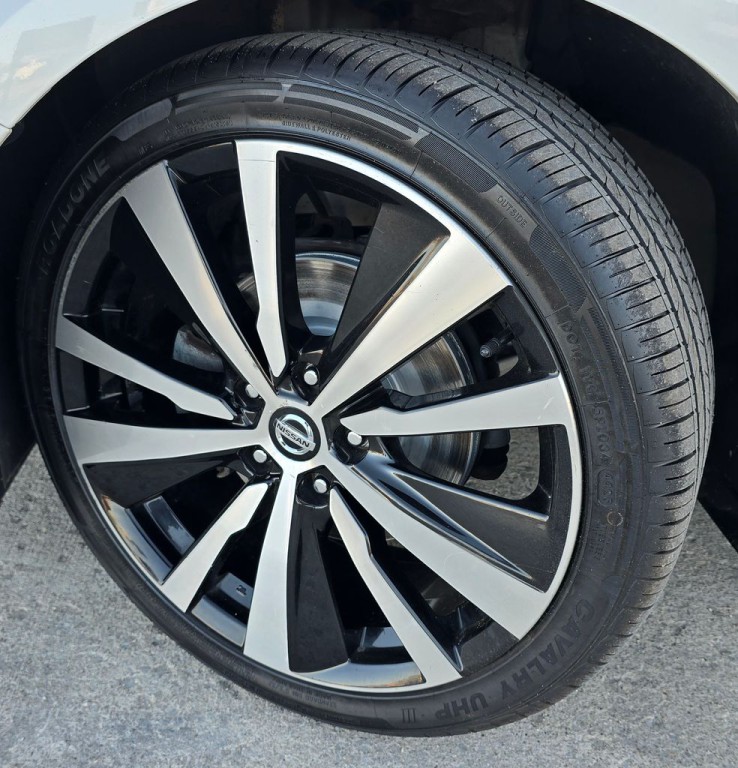 2020 Nissan Altima Image 12