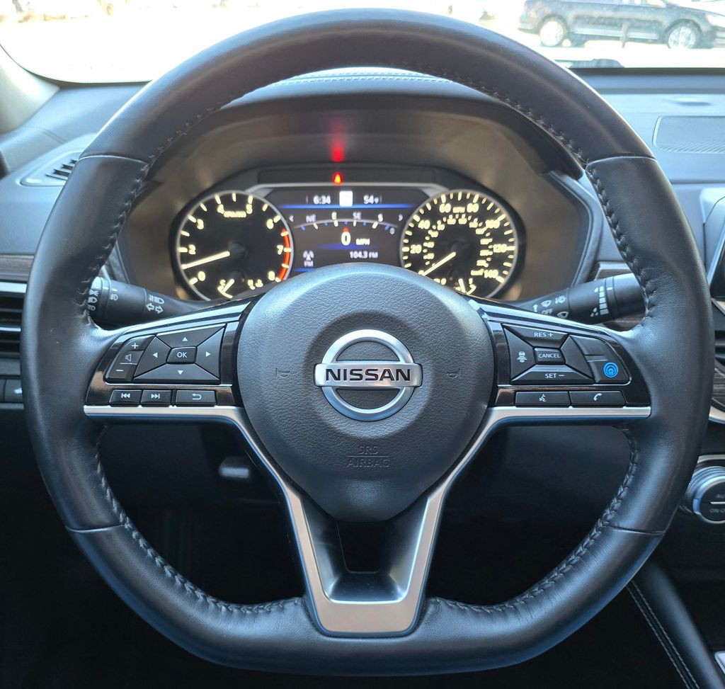 2020 Nissan Altima Image 23