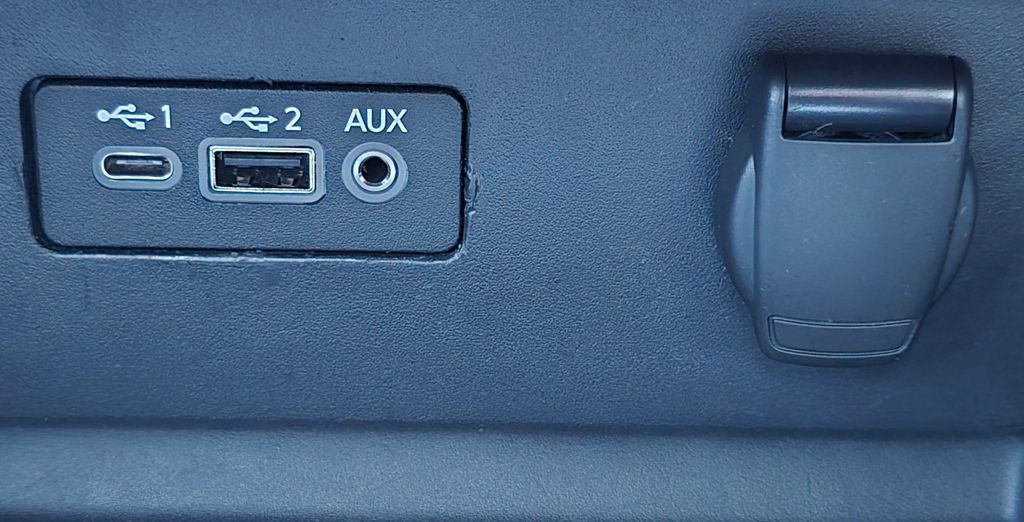 2020 Nissan Altima Image 30