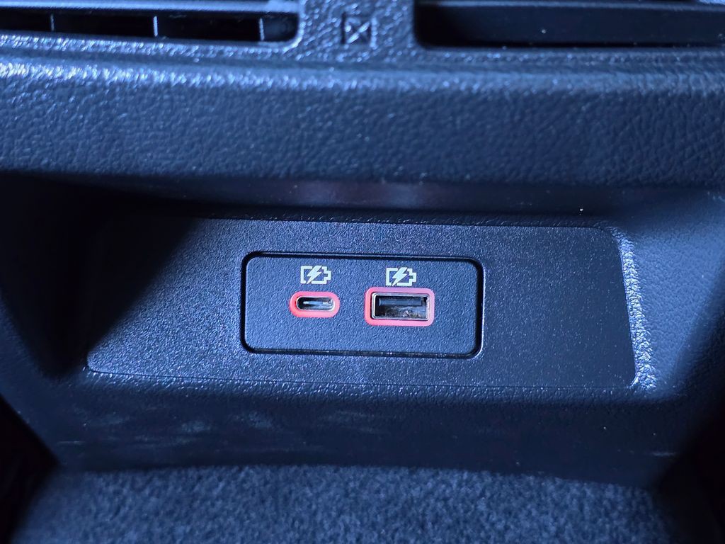 2020 Nissan Altima Image 40