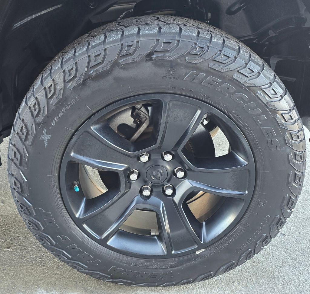 2020 RAM 1500 Image 18