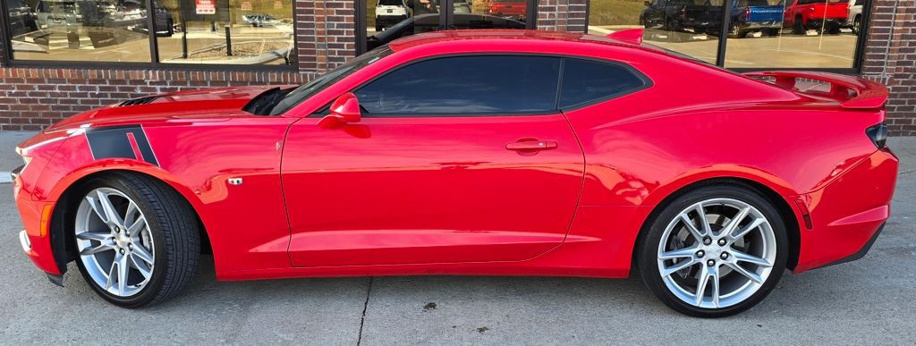 2019 Chevrolet Camaro Image 4