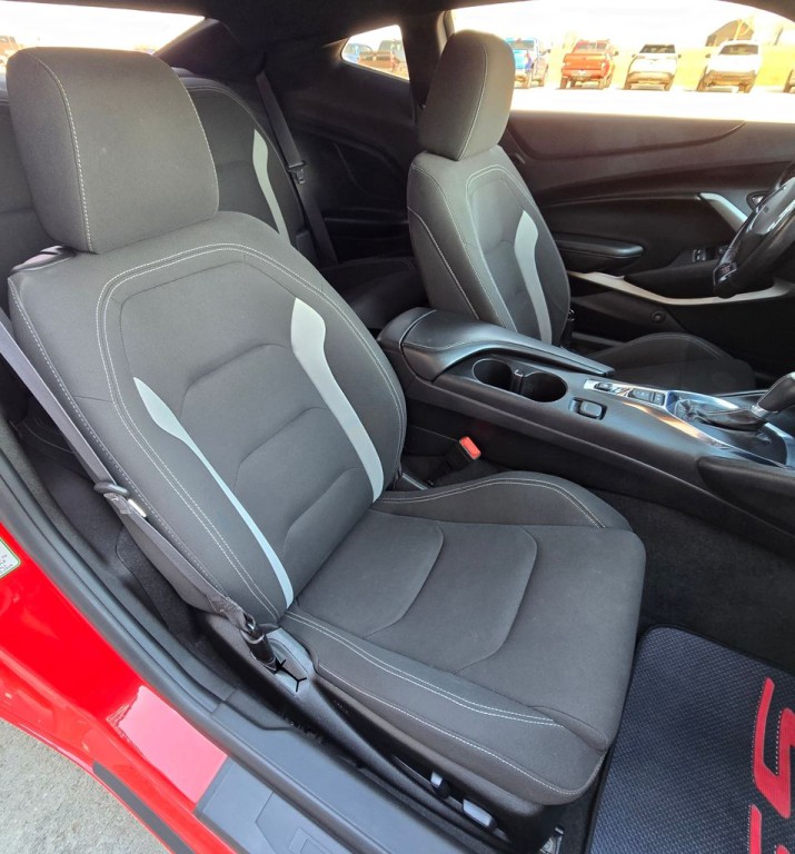 2019 Chevrolet Camaro Image 32