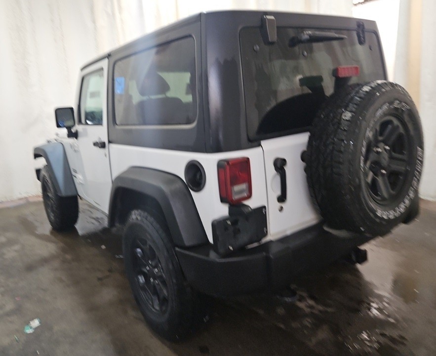 2015 Jeep Wrangler Image 2