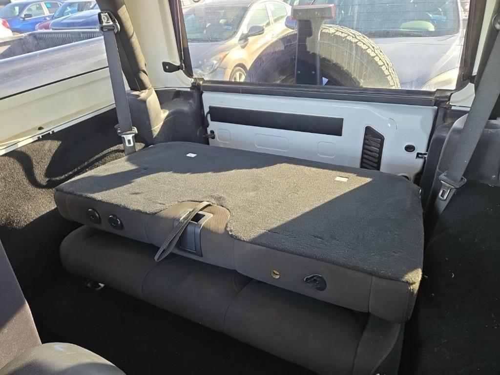 2015 Jeep Wrangler Image 7