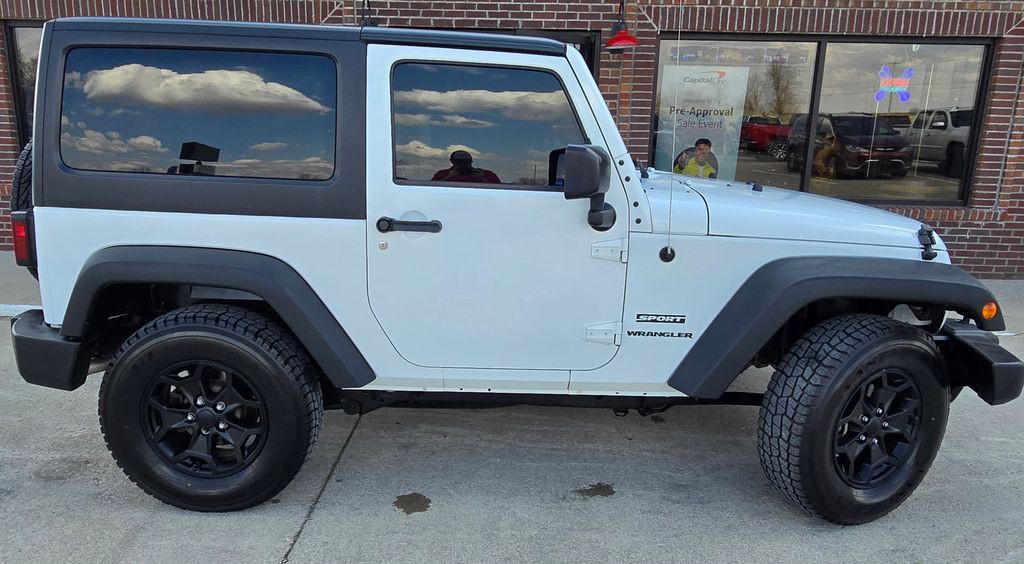 2015 Jeep Wrangler Image 5