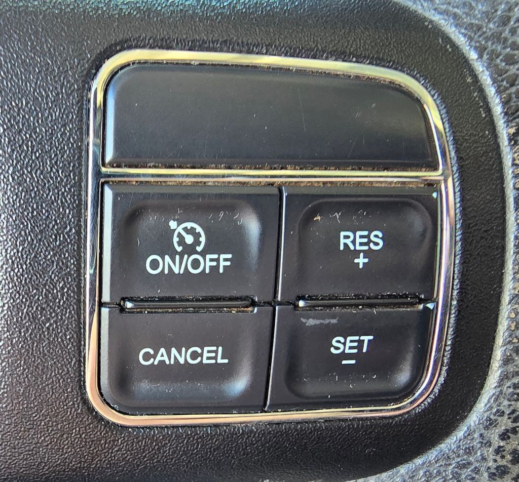 2015 Jeep Wrangler Image 20