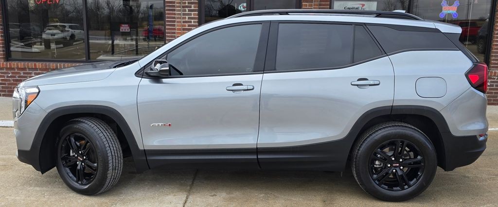 2023 GMC Terrain Image 4