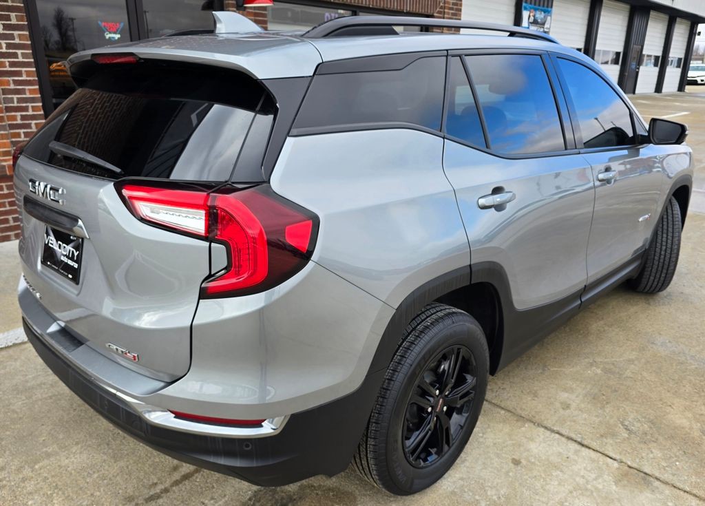 2023 GMC Terrain Image 7