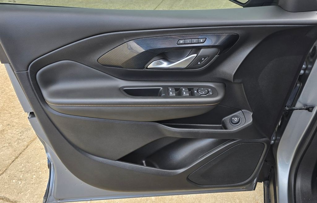 2023 GMC Terrain Image 15