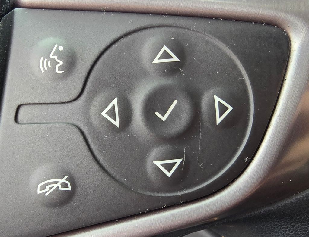 2023 GMC Terrain Image 26