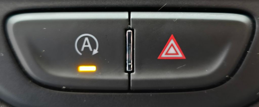 2023 GMC Terrain Image 30