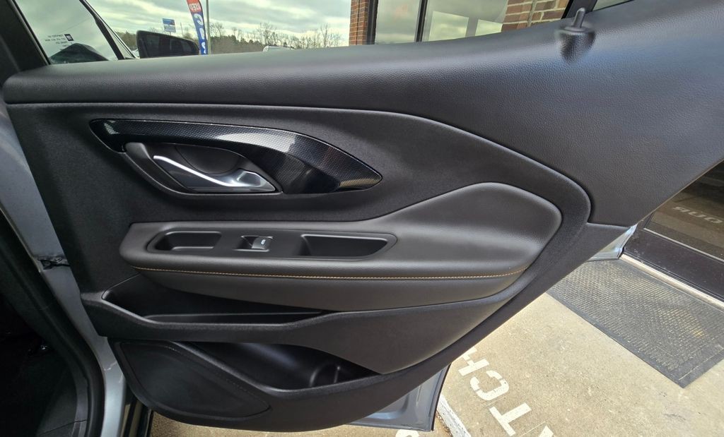 2023 GMC Terrain Image 45