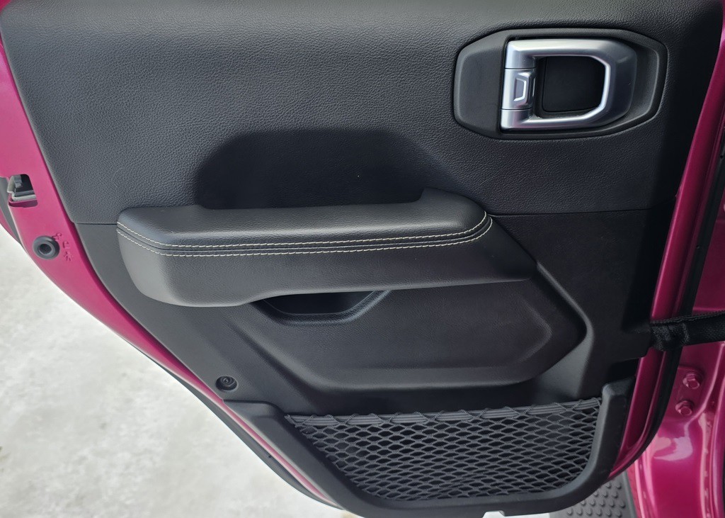 2021 Jeep Wrangler Image 35