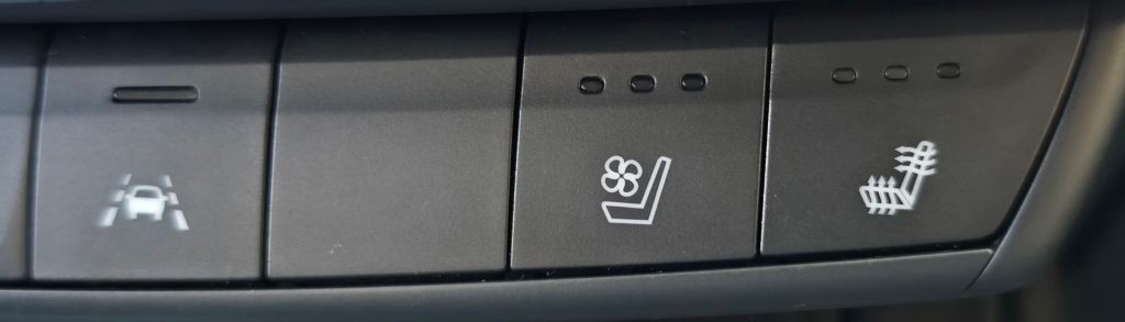 2020 Cadillac XT4 Image 32