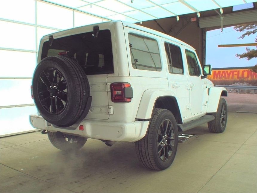 2021 Jeep Wrangler Image 2