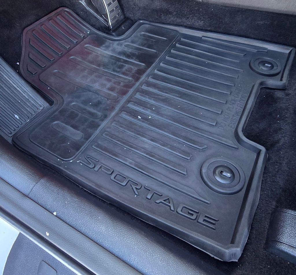 2020 Kia Sportage Image 21