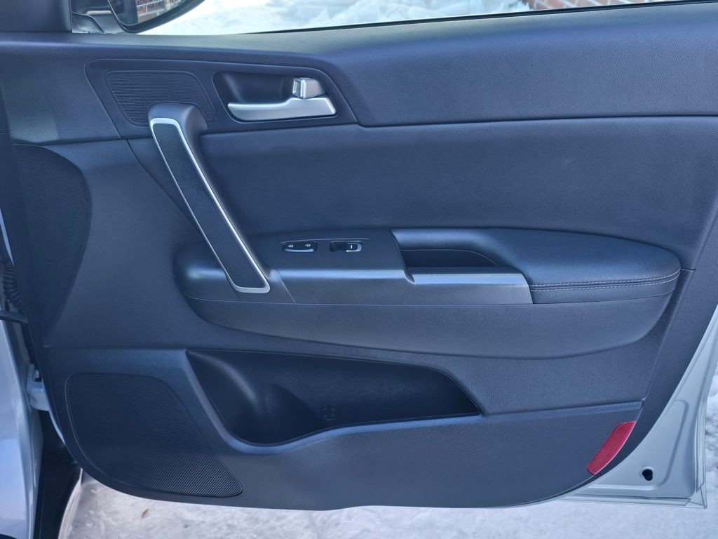 2020 Kia Sportage Image 36