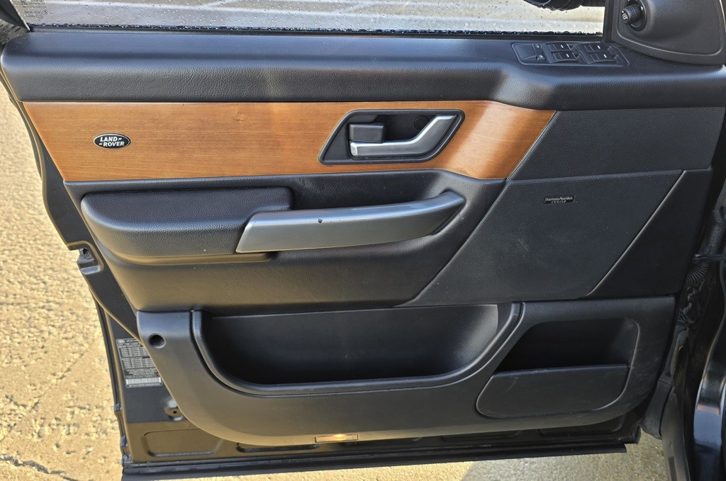 2007 Land Rover Range Rover Sport Image 9
