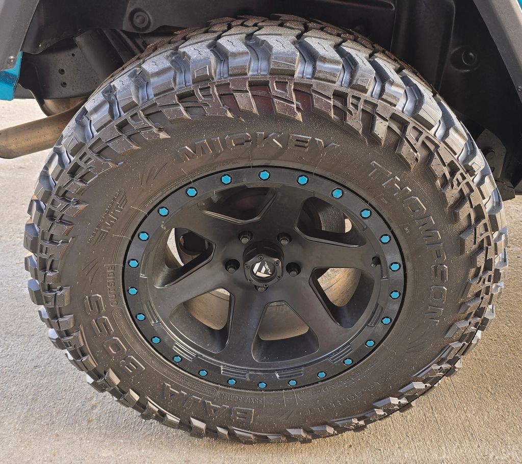 2019 Jeep Wrangler Image 16