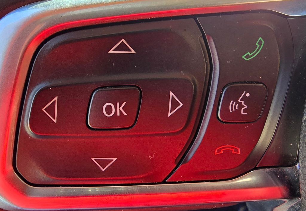 2019 Jeep Wrangler Image 25