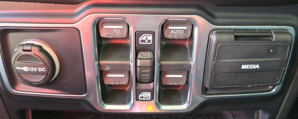 2019 Jeep Wrangler Image 30