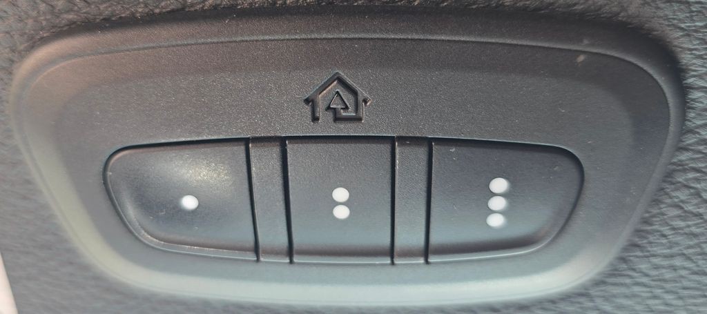 2019 Jeep Wrangler Image 32