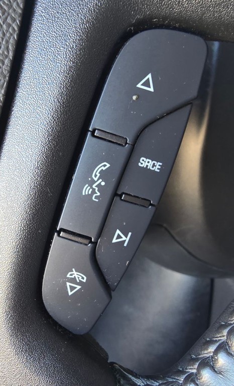 2022 Chevrolet Express Image 23