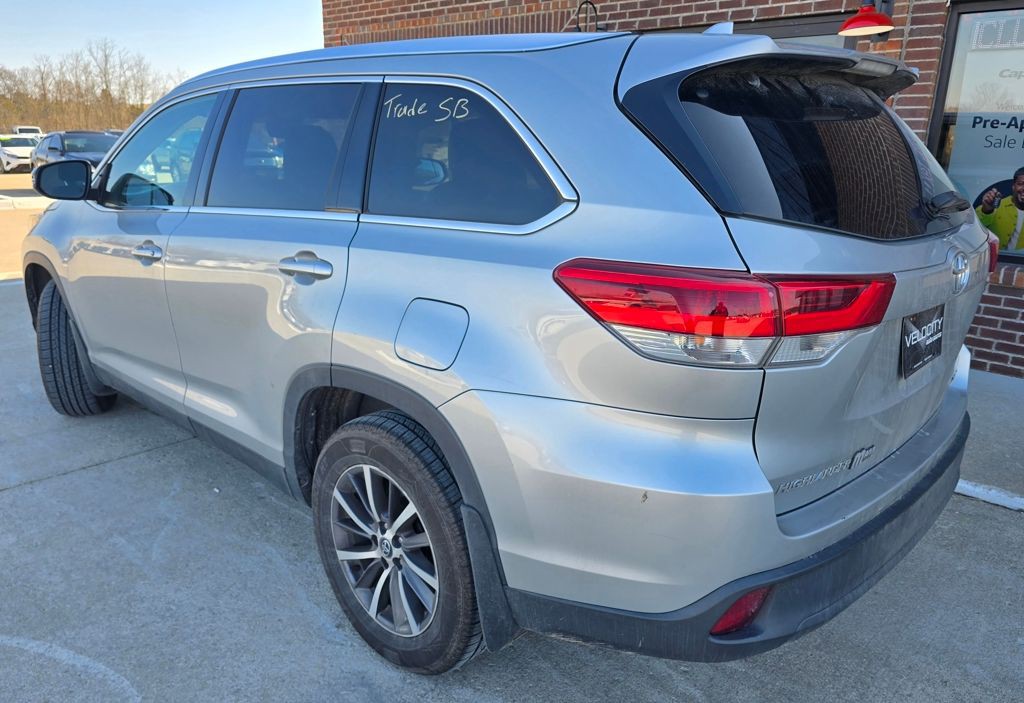 2019 Toyota Highlander Image 3