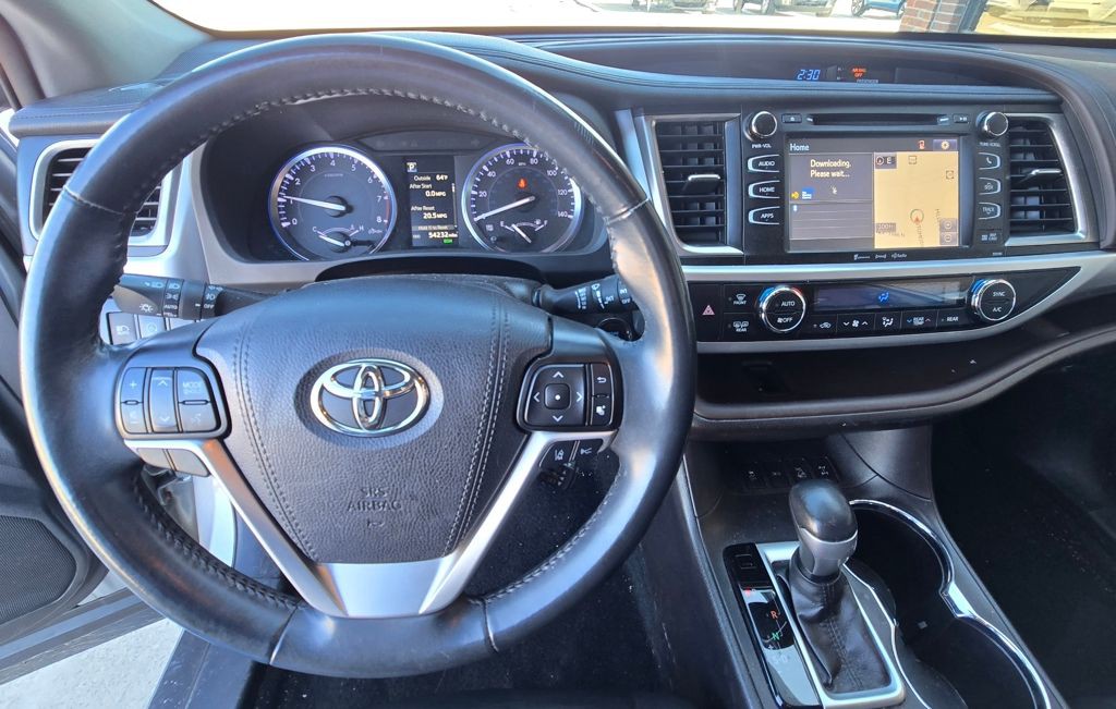 2019 Toyota Highlander Image 10