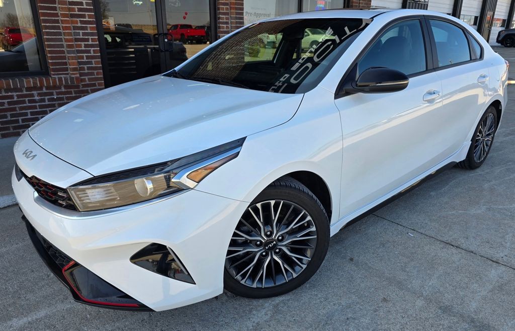 2023 Kia Forte Image 2