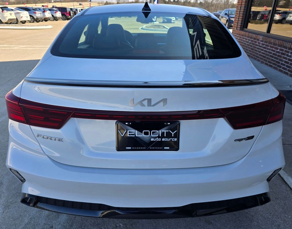 2023 Kia Forte Image 8