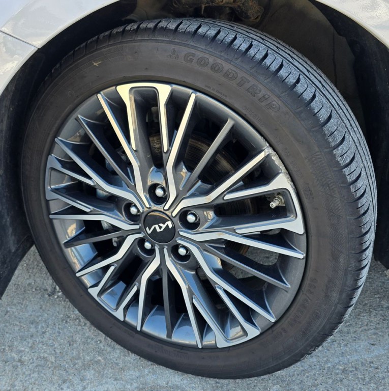 2023 Kia Forte Image 11