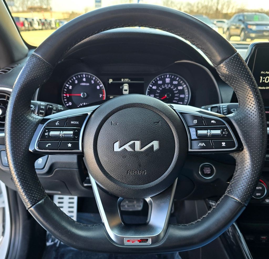 2023 Kia Forte Image 23