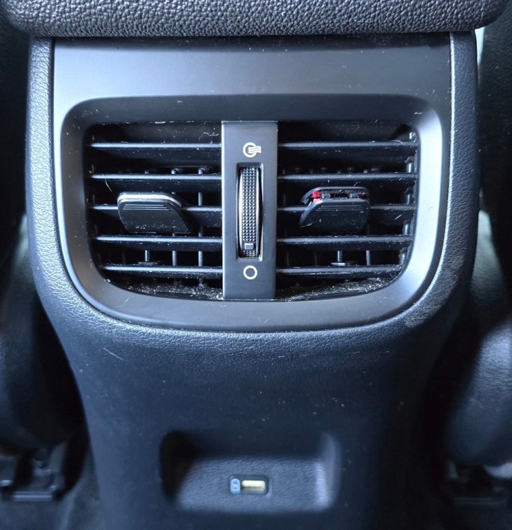 2023 Kia Forte Image 39