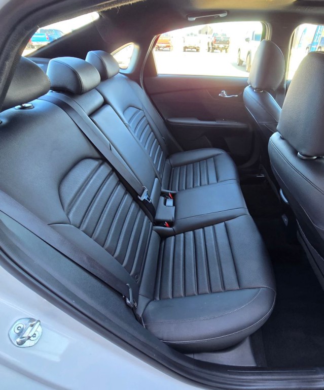 2023 Kia Forte Image 44