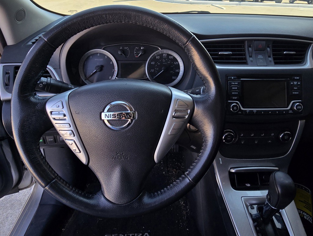 2015 Nissan Sentra Image 8