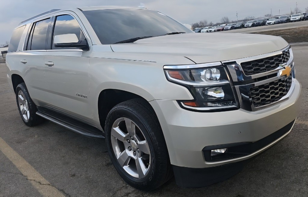2017 Chevrolet Tahoe Image 3