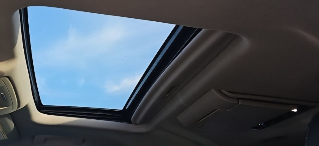 2017 Chevrolet Tahoe Image 5